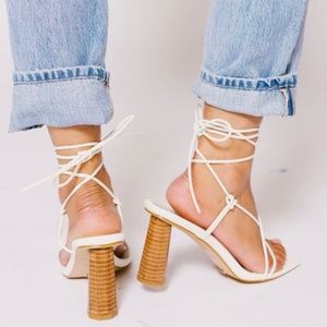 Bellini Diana Wrap heel size 7